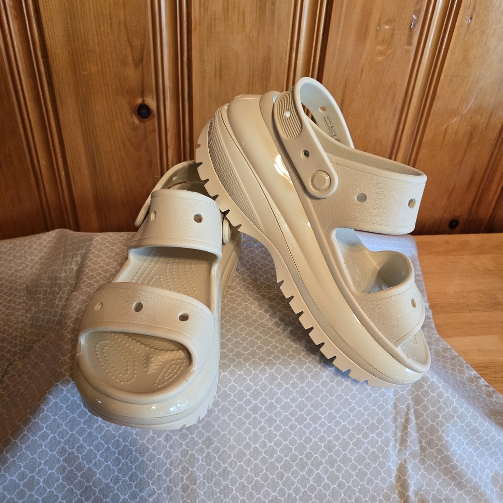 CROCS Mega Crush Bone Platform Sandals